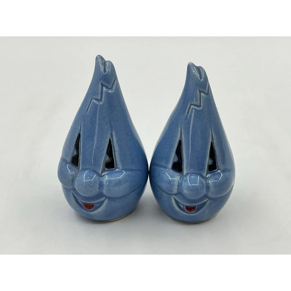 Vintage Lot 4 Salt And Pepper Shakers Some Japan Various Kinds Handy Flame